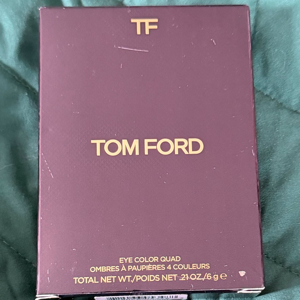Tom Ford Eye Color Quad - Deep Burgundy with Gold Logo - Picture 2 of 2